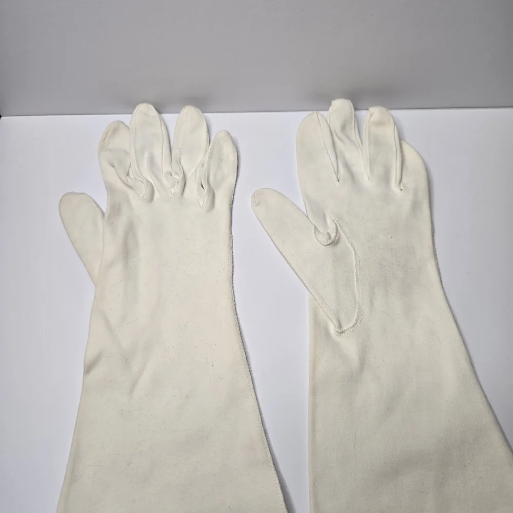 Elegant Off White Women's Gloves